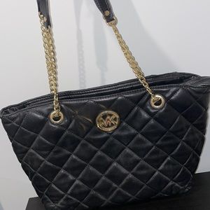 Black Micheal Kors purse